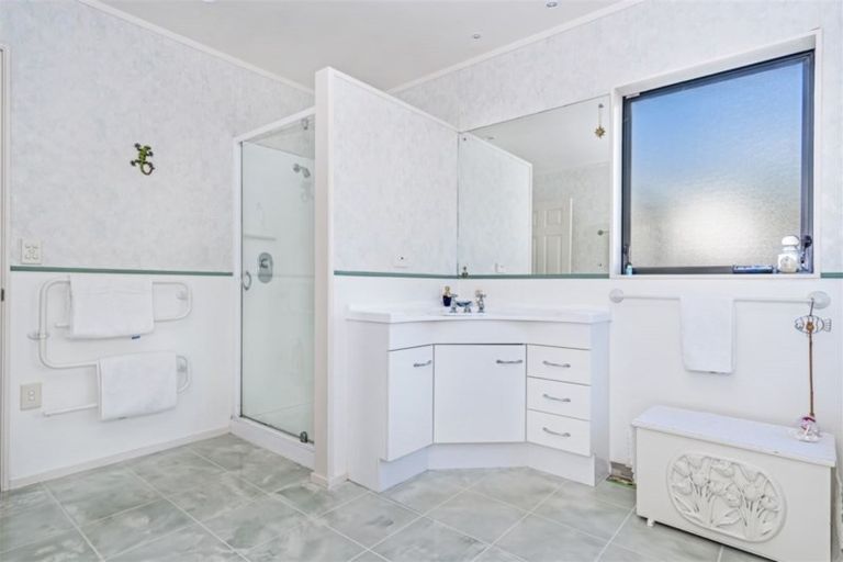 Photo of property in 15a Churchill Street, Kensington, Whangarei, 0112