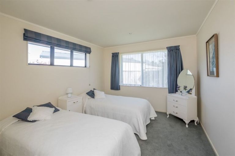 Photo of property in 12 Corfe Castle Lane, Levin, 5510