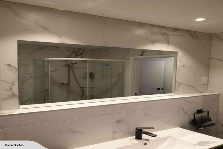 Photo of property in 1/20 Okareka Place, Pakuranga Heights, Auckland, 2010