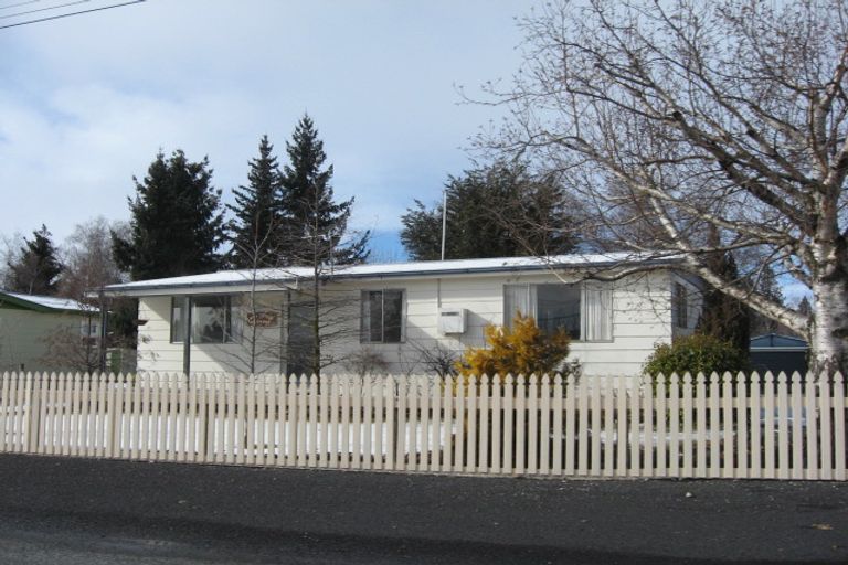 Photo of property in 51 Jollie Road, Twizel, 7901