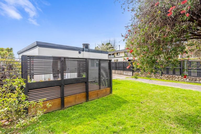 Photo of property in 39 Raumati Road, Raumati Beach, Paraparaumu, 5032