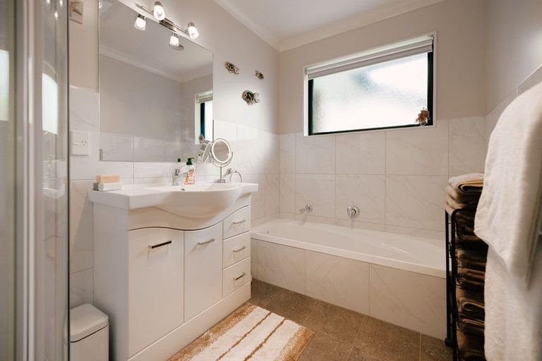 Photo of property in 7 Astelia Court, Milson, Palmerston North, 4414