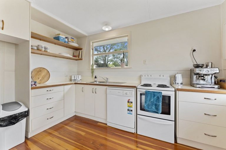 Photo of property in 6 Oriana Place, Highbury, Palmerston North, 4412