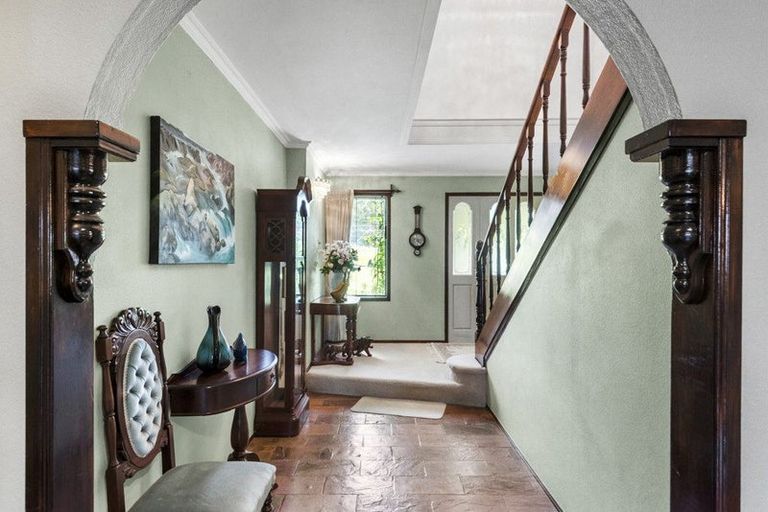 Photo of property in 32 Onetaunga Road, Chatswood, Auckland, 0626