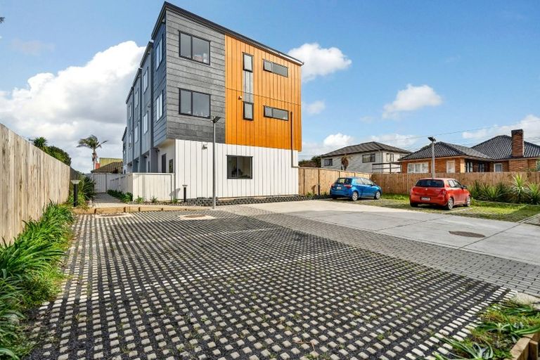 Photo of property in 8/54 Swanson Road, Henderson, Auckland, 0610