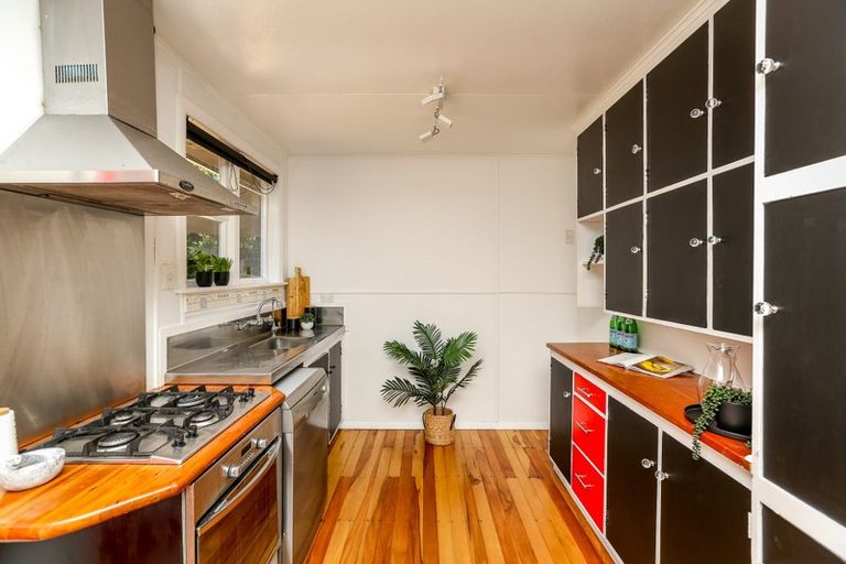 Photo of property in 67 Ballance Street, Lower Vogeltown, New Plymouth, 4310