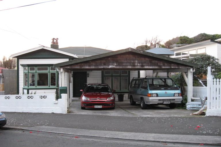 Photo of property in 21 Rodrigo Road, Kilbirnie, Wellington, 6022