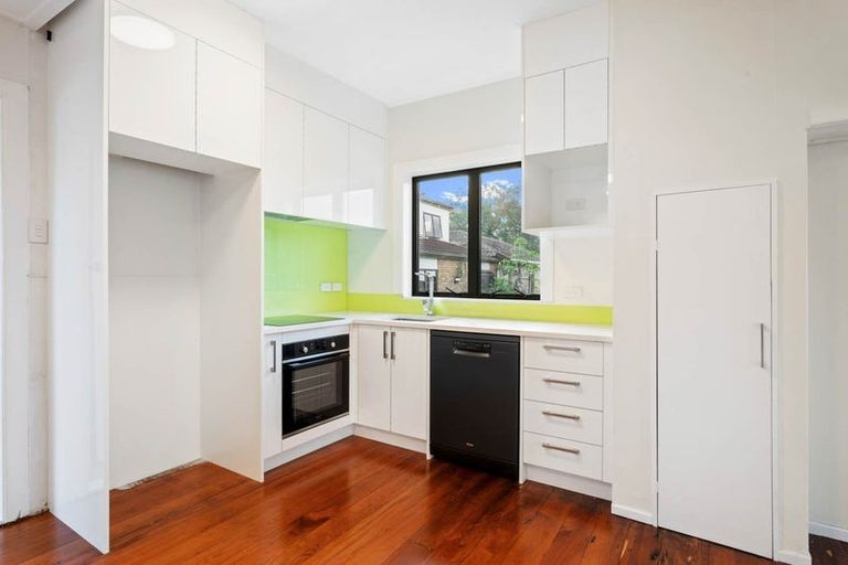 Photo of property in 43 Hutton Street, Otahuhu, Auckland, 1062