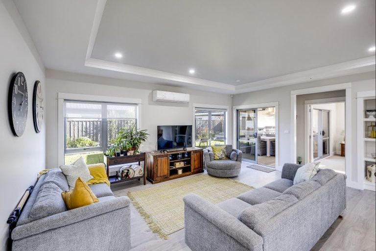 Photo of property in 2 Hurunui Drive, Te Awa, Napier, 4110