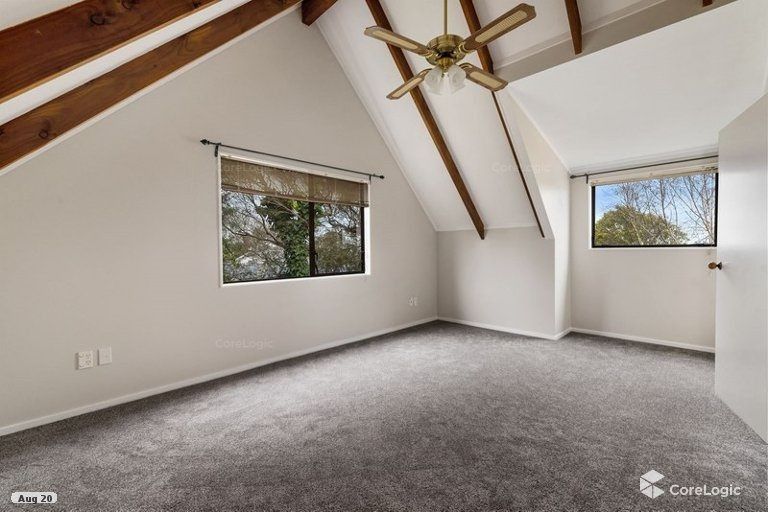 Photo of property in 2/92 Target Road, Totara Vale, Auckland, 0629