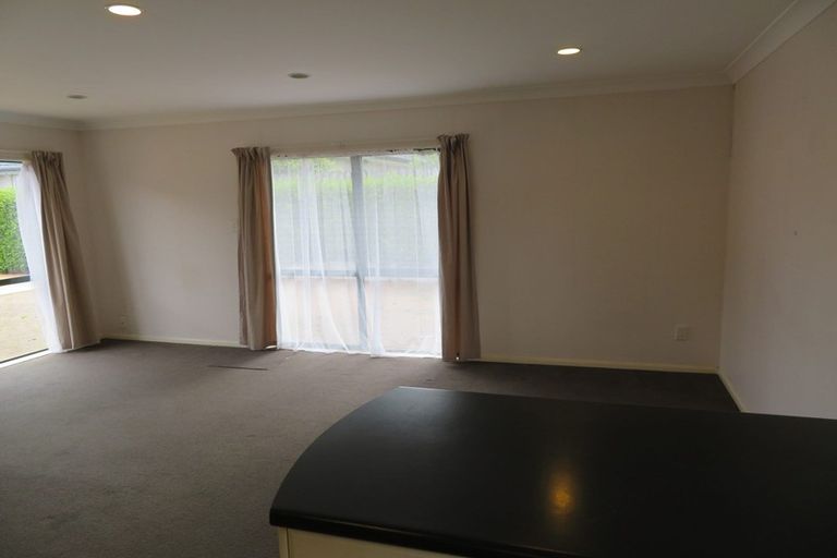 Photo of property in 38 Millhouse Drive, Northpark, Auckland, 2013