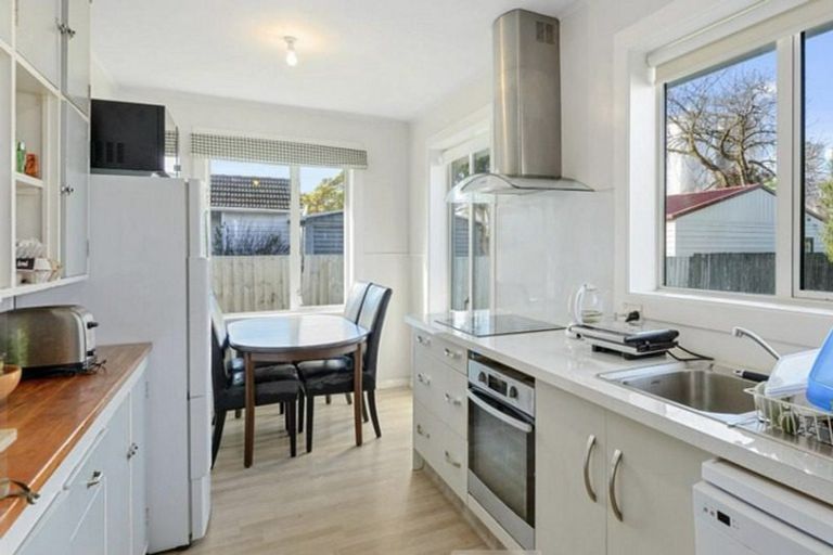 Photo of property in 53 Hillary Crescent, Upper Riccarton, Christchurch, 8041