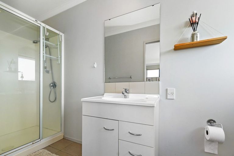 Photo of property in 8 Beckham Close, Grandview Heights, Hamilton, 3200