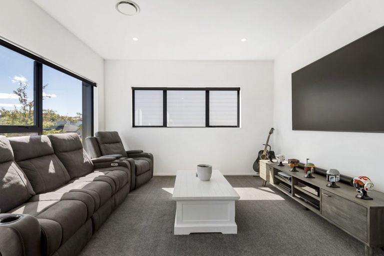 Photo of property in 3 Lemon Grove Lane, Greenhithe, Auckland, 0632