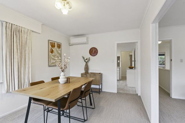 Photo of property in 17a Tawa Terrace, Tawa, Wellington, 5028