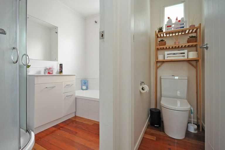 Photo of property in 29 Kayes Road, Pukekohe, 2120