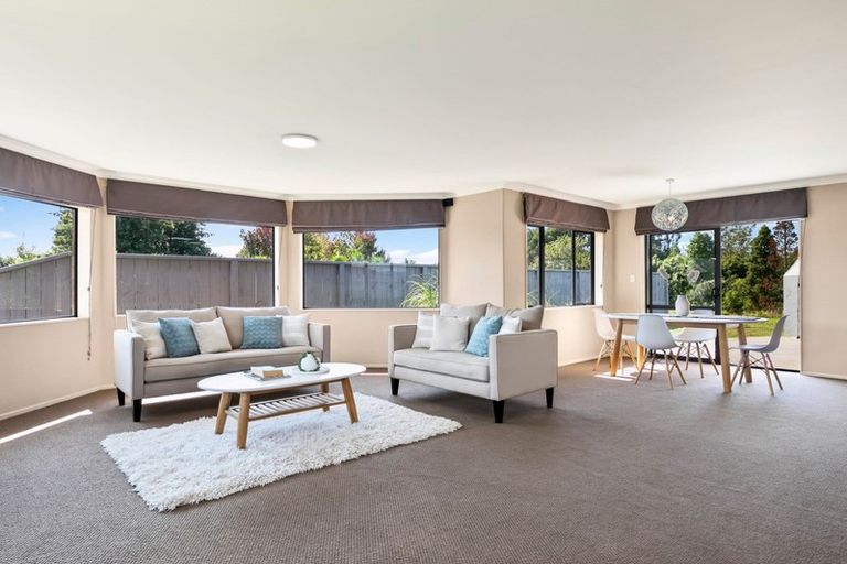 Photo of property in 43 Mahana Way, Pyes Pa, Tauranga, 3112