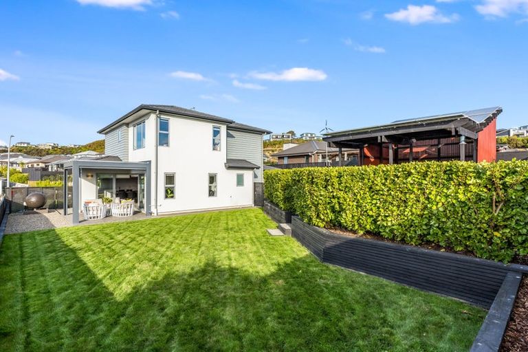 Photo of property in 10 Margaret Shields Avenue, Aotea, Porirua, 5024