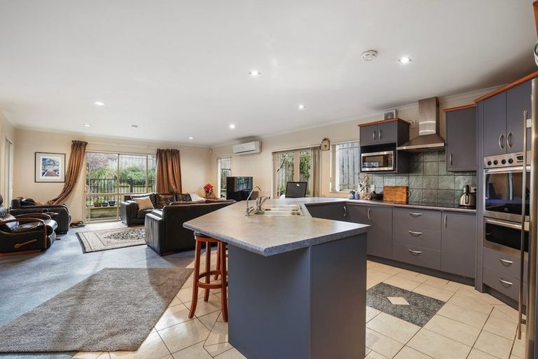 Photo of property in 25 Roderick Place, Rototuna, Hamilton, 3210