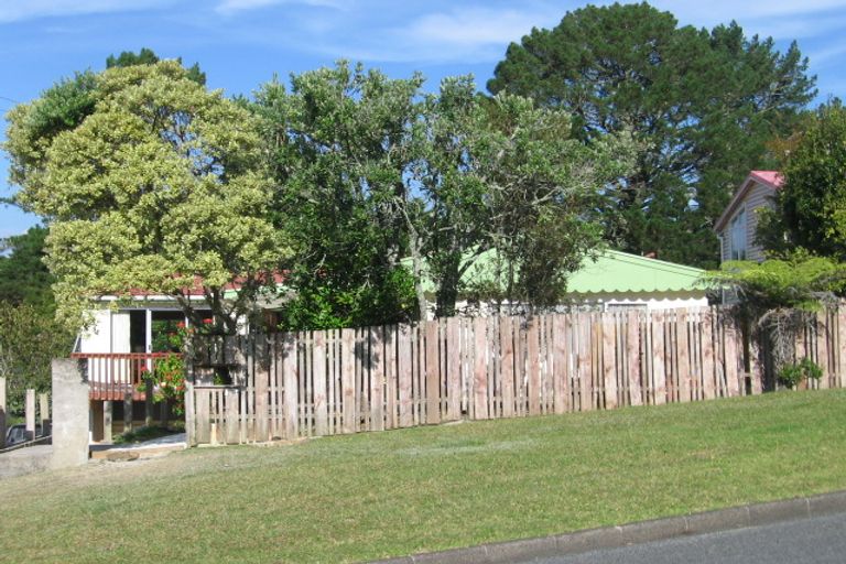 Photo of property in 29 Fairmount Road, Titirangi, Auckland, 0604