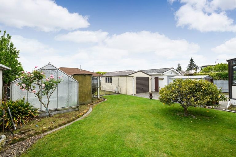 Photo of property in 25 Puriri Terrace, Roslyn, Palmerston North, 4414