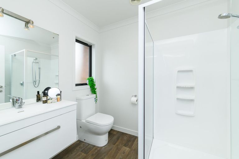 Photo of property in 702 Pioneer Highway, Takaro, Palmerston North, 4412