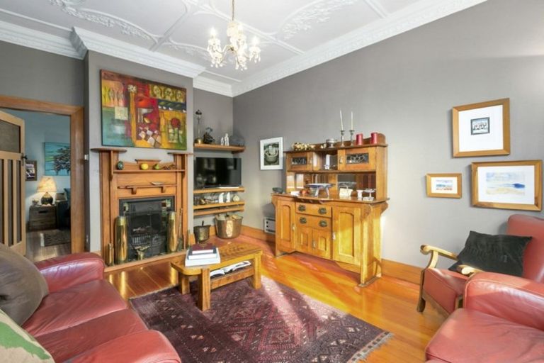 Photo of property in 37 Prestwick Street, Maori Hill, Dunedin, 9010