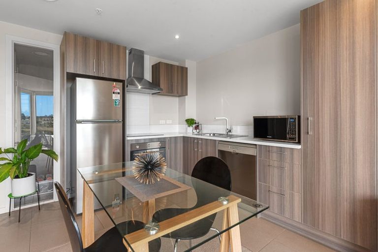 Photo of property in 503/3 Rose Garden Lane, Albany, Auckland, 0632