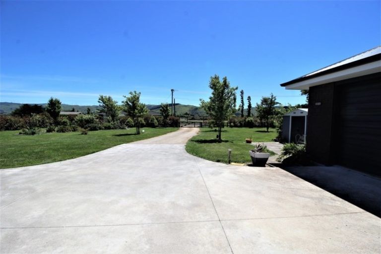 Photo of property in 8 Gordon Street, Woodville, 4920