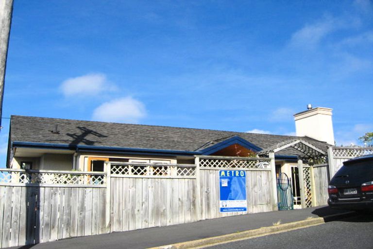 Photo of property in 57 Centennial Avenue, Helensburgh, Dunedin, 9010