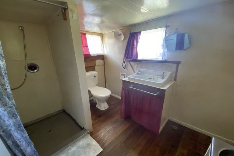 Photo of property in 27 Park Lane, Kaponga, Hawera, 4679