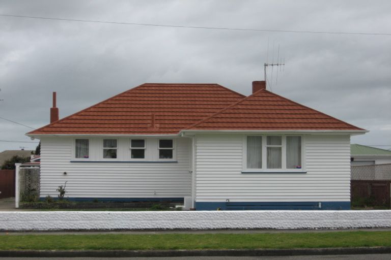 Photo of property in 53 Winchester Street, Levin, 5510