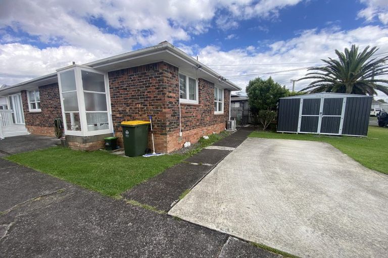 Photo of property in 42a Dale Crescent, Pakuranga, Auckland, 2010