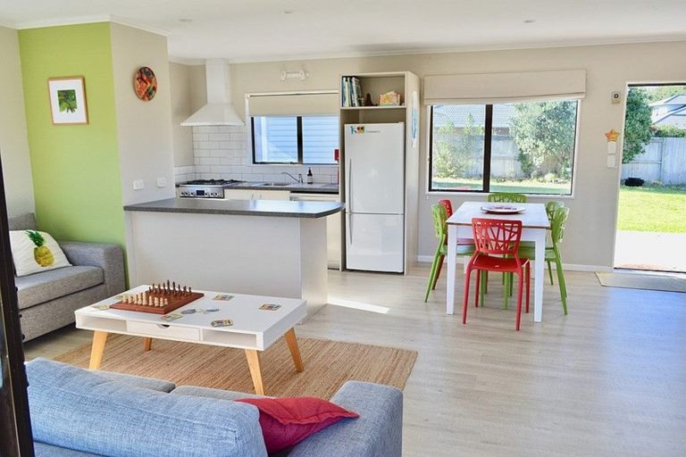 Photo of property in 40 Scott Avenue, Otaki Beach, Otaki, 5512