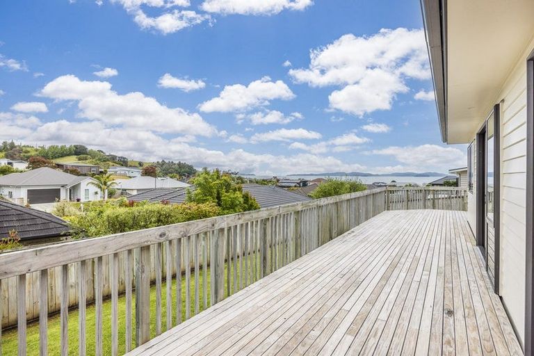 Photo of property in 12 Ariel Place, Snells Beach, 0920