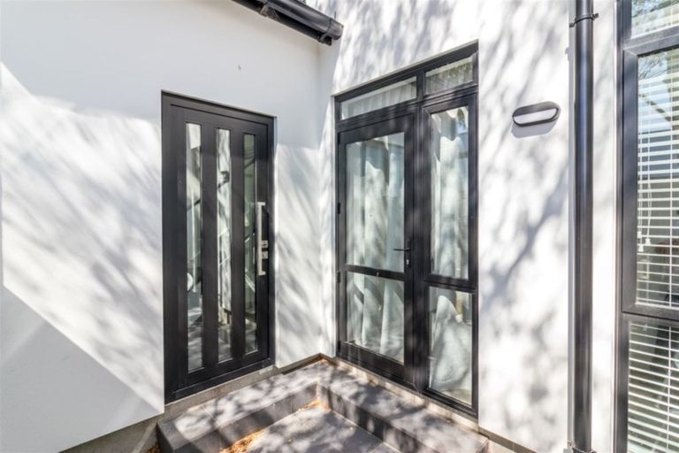 Photo of property in 1/140 Office Road, Merivale, Christchurch, 8014