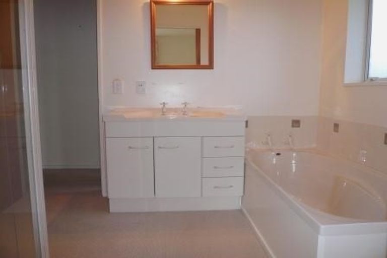 Photo of property in 1/7 Kennedys Bush Road, Halswell, Christchurch, 8025