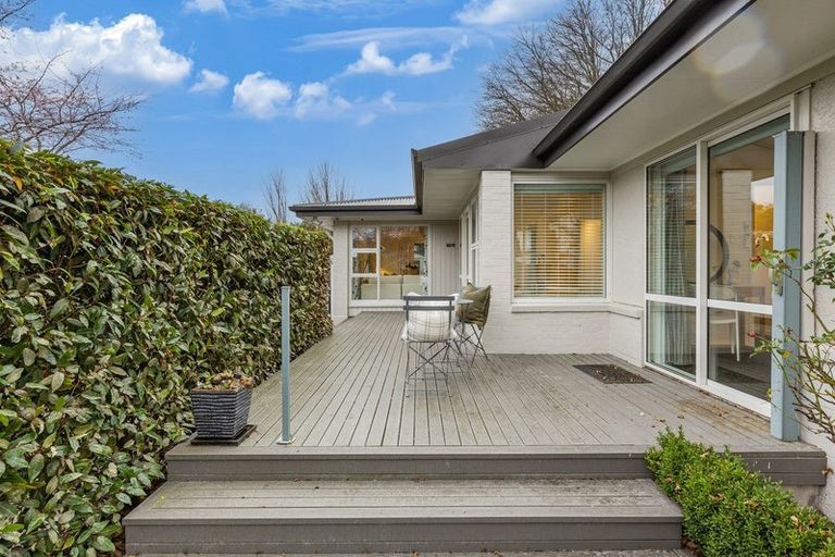 Photo of property in 12 Remuera Avenue, Cashmere, Christchurch, 8022