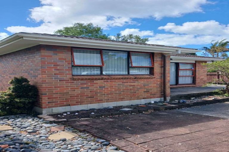 Photo of property in 13 Tangelo Place, Bucklands Beach, Auckland, 2012