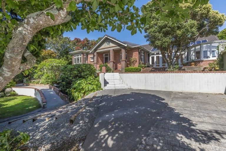 Photo of property in 16 Mallam Street, Karori, Wellington, 6012