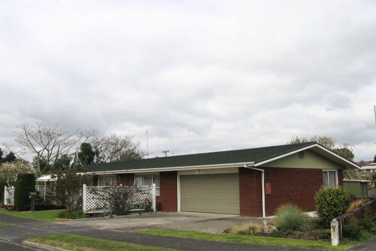 Photo of property in 2 Columba Place, Matua, Tauranga, 3110