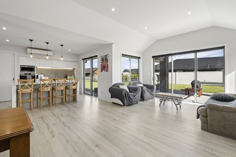 Photo of property in 51 Baxter Michael Crescent, Cambridge, 3434