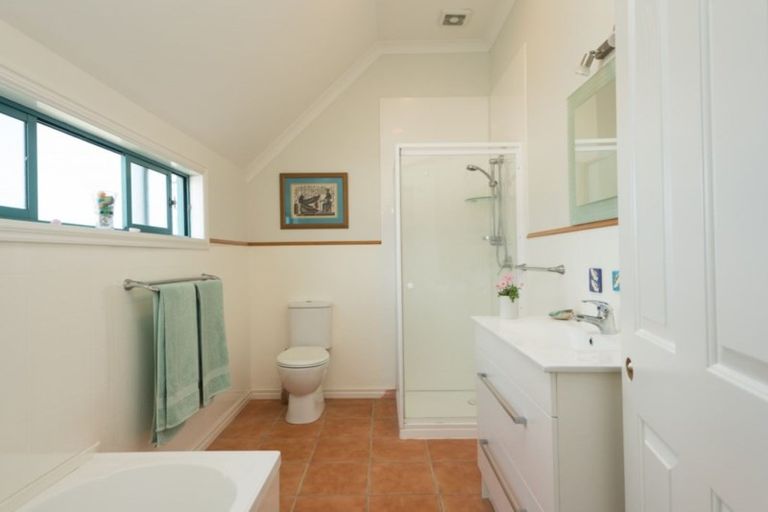 Photo of property in 99a Simpson Road, Papamoa Beach, Papamoa, 3118