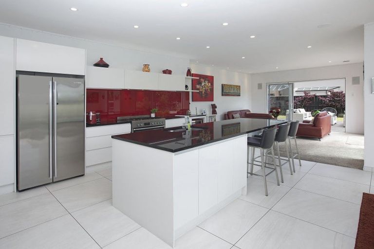 Photo of property in 2 Matisse Place, Burnside, Christchurch, 8053