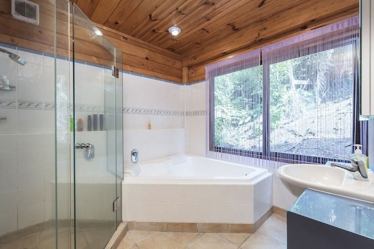 Photo of property in 804b Beach Road, Browns Bay, Auckland, 0630