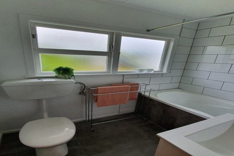 Photo of property in 817 Lawrence Street, Akina, Hastings, 4122