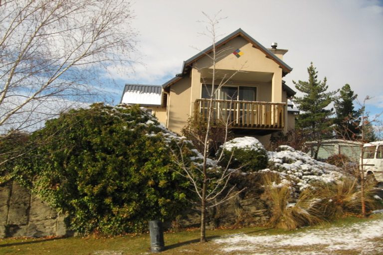 Photo of property in 37 Kamaka Crescent, Bridge Hill, Alexandra, 9320