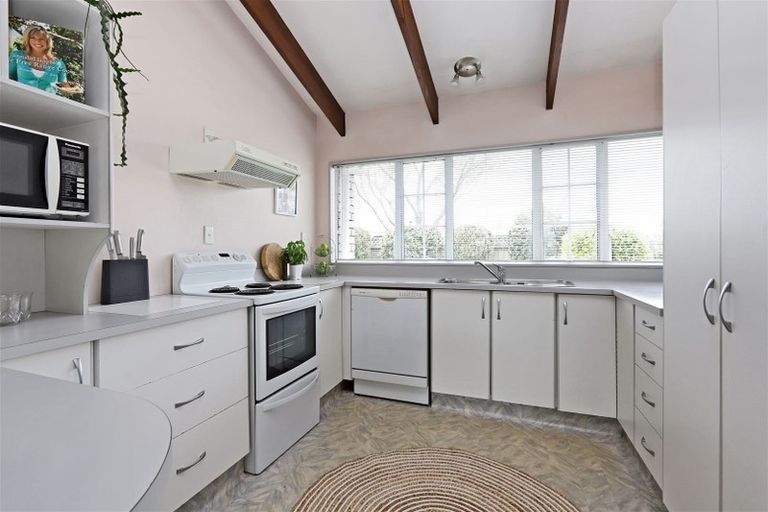 Photo of property in 1229 Louie Street, Parkvale, Hastings, 4122