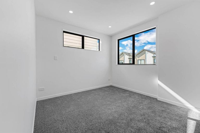 Photo of property in 14 Tukauri Place, Papakura, 2110