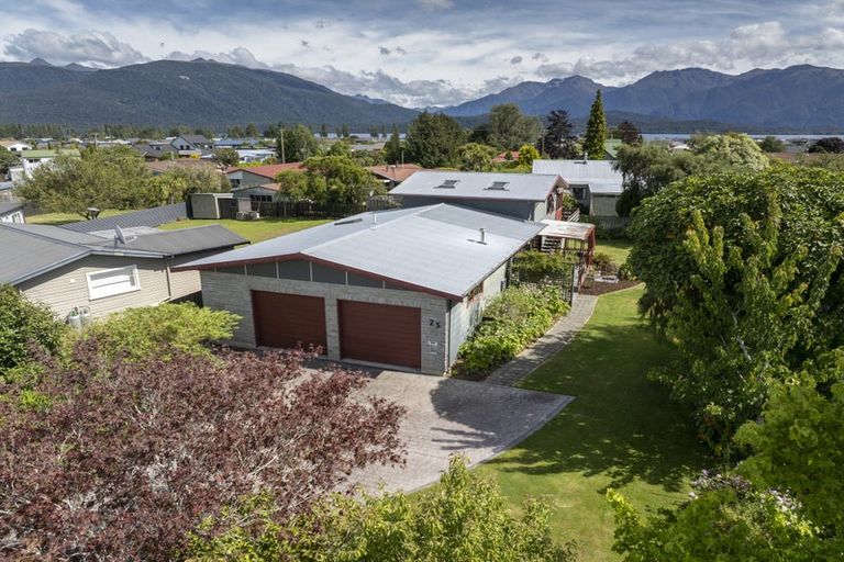 Photo of property in 25 Mackinnon Loop, Te Anau, 9600